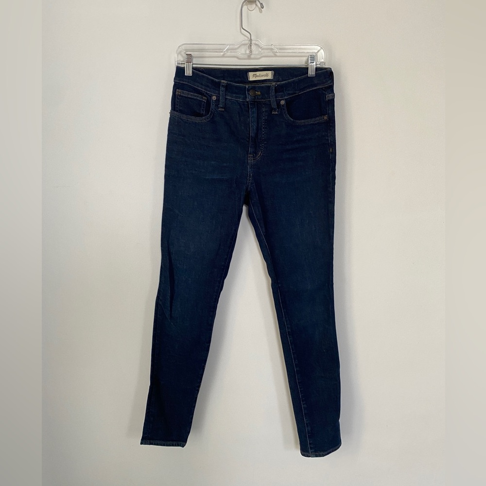 Madewell 9” Mid-Rise Skinny Jeans in dark blue wash